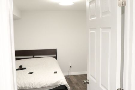 For Lease - 11 Whitbread Crescent, Ajax, Ontario - Photo 3