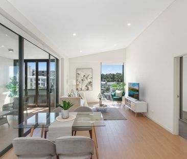 Contemporary apartment living with space and style - Photo 2