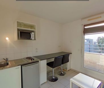 Location Appartement 1 pièce 17m² VENISSIEUX 69200 - Photo 1