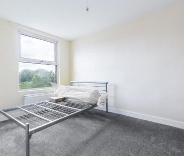 4 bedroom maisonette to rent - Photo 3