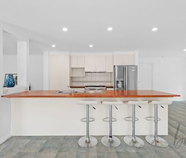 Grand Family Home In Prime Location - Photo 2