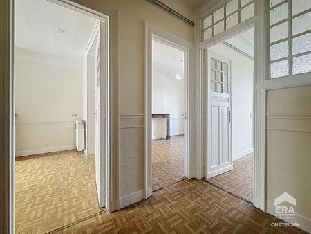 Appartement met 2 slaapkamers en terras te huur in Elsene - Photo 2