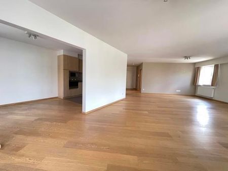 Appartement te huur - Foto 3