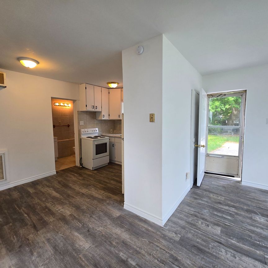 For Lease - 41 Essa Road Unit# 1, New Tecumseth, Ontario - Photo 1