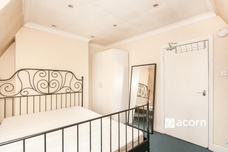 3 bedroom flat to rent - Photo 3