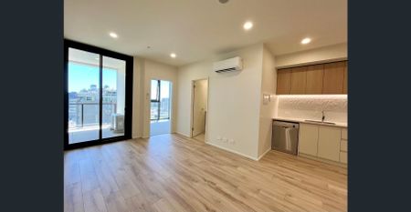 Victoria Tower Adelaide - One-bedroom Apartment | Premium City Living - Photo 2