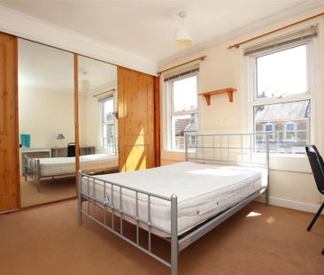 4 bedroom house to rent - Photo 3