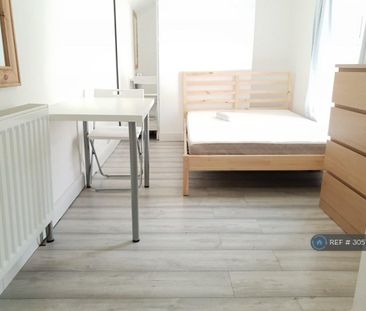 4 bedroom terraced house to rent - Photo 6