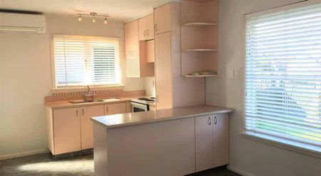 Sunny 3 bedroom family home - Photo 5