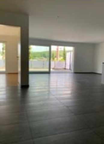 4.5 Zimmer, 98 m², 1. Stock - Photo 2