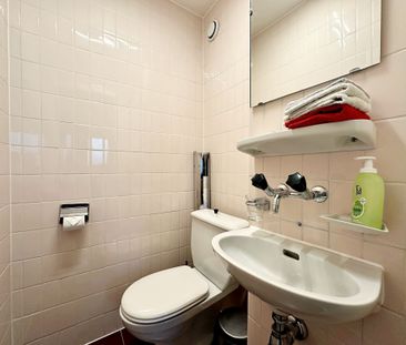 Beau meublé courte durée 2,5p / 1 chambre / Balcon vue lac - Photo 6