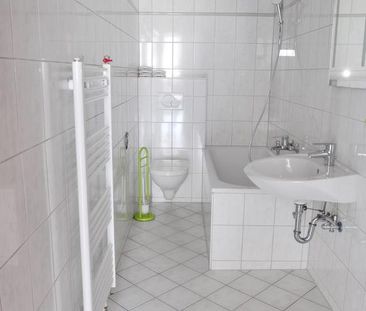 Große und moderne Wohnung mit Balkon! ++ - Photo 3