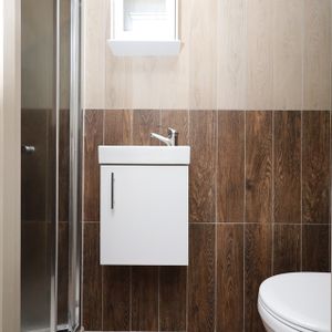 Studio Flat, Laleham Road, SE6 - Photo 3