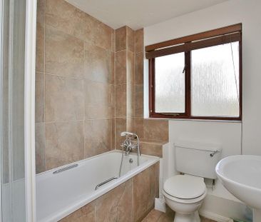 2 bedroom terraced house to rent - Photo 6