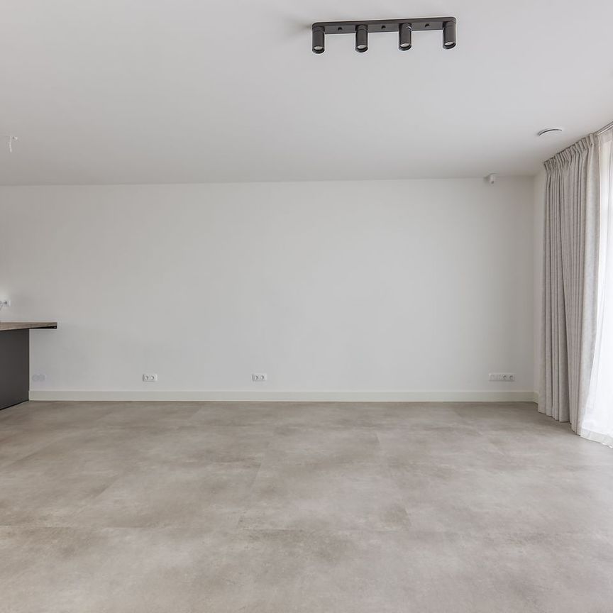 Westmadeweg 72, Kraayenstein en Vroondaal, 2553EM, Den Haag - Photo 1