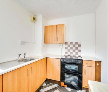 2 bedroom maisonette to rent - Photo 5