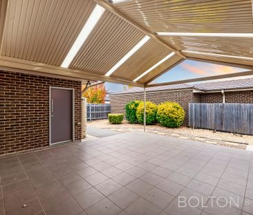 127 Hoskins St, Franklin ACT 2913 - House For Rent | Domain - Photo 6