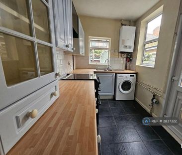 2 bedroom terraced house to rent - Photo 5