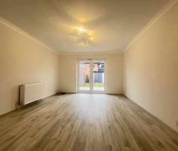 2 bedroom end of terrace house to rent - Photo 5