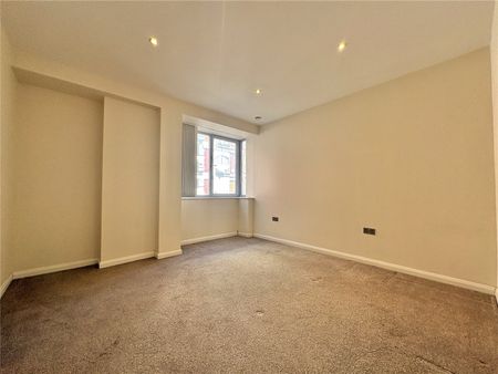 Kings Court, 91 High Street, Camberley, GU15 - Photo 5