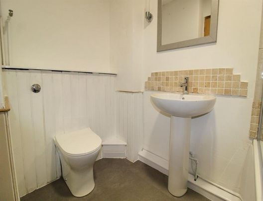 2 Bedroom Apartment Available Arranging tenancy - Photo 1