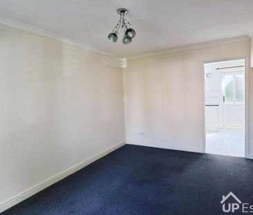 2 bedroom semi-detached house to rent - Photo 2