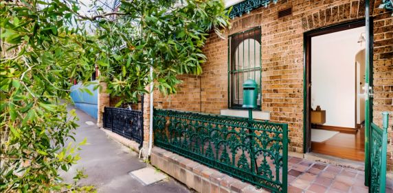 212 Evans Street, Sydney - Photo 2