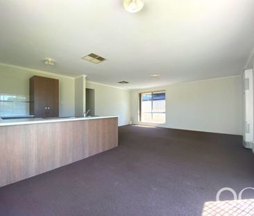 Open the Door to Effortless Coastal Living with Everyday Convenience - Photo 3