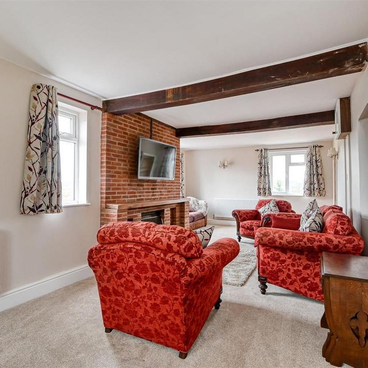 4 bedroom detached house to rent - Photo 1