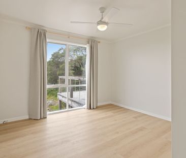 Fully Renovated Coastal Home - Photo 4