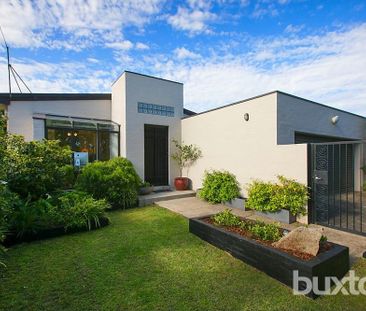 The Perfect Family Home - Photo 6