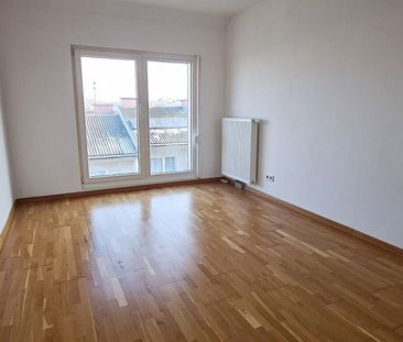 HOLBEINGASSE, UNBEFRISTET, 86 m2 Altbau mit 6 m2 Balkon, Wohnküche,... - Photo 6