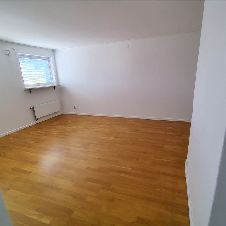 Stallagårdsvägen 20 - Photo 1