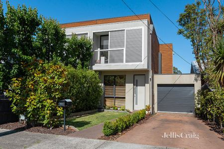 10 Ayton Street, Ivanhoe - Photo 4