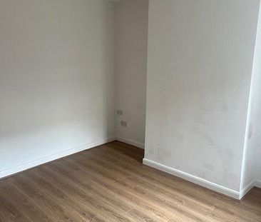 2 bedroom property to rent - Photo 2