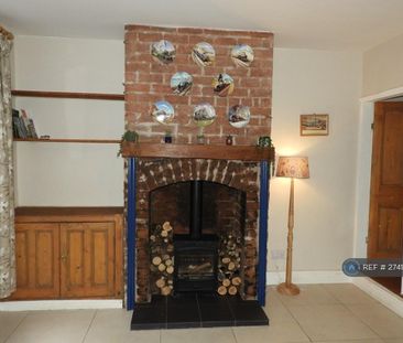 2 bedroom terraced house to rent - Photo 2