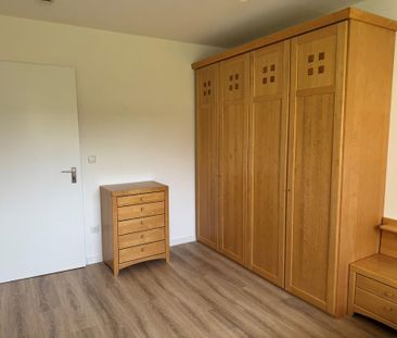 Moderne möblierte 3-Zimmer-Wohnung mit Balkon - Photo 2