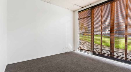 Tidy 2 bedroom apartment - Photo 3