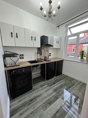 Studio Flat, Victoria Park, M14 - Photo 1