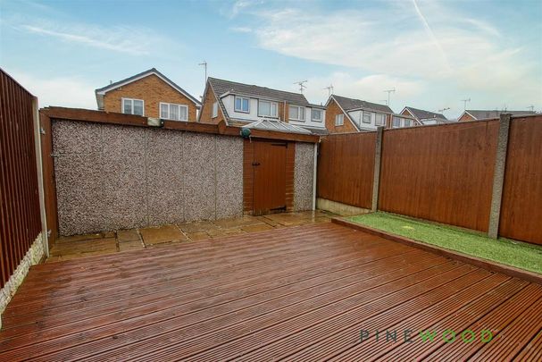 3 bedroom semi-detached house to rent - Photo 1