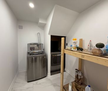 For Lease - 34 Iangrove Terrace Unit# Main Floor, Toronto, Ontario - Photo 4