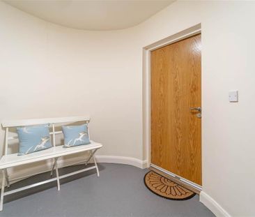 1 Admirals Chase, 42-44 Ballyholme Road, Bangor, BT20 5JS - Photo 4