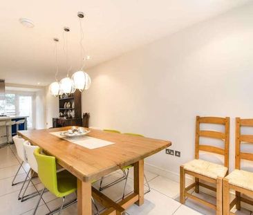 Somerset Road, Wimbledon Village, SW19 - Photo 6