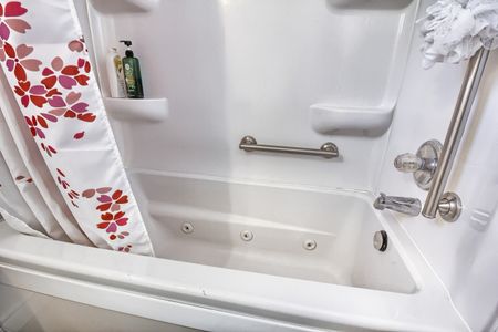 For Lease - 256 Ross Lane, Oakville, Ontario - Photo 4