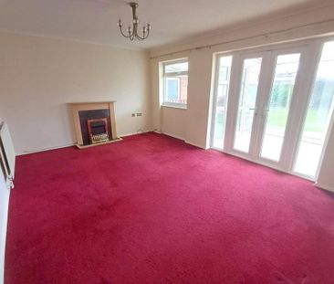 2 bedroom bungalow to rent - Photo 2