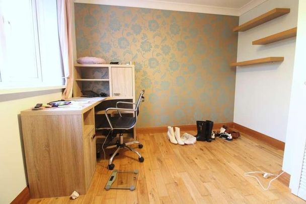 Wood Grove, Newcastle Upon Tyne, Tyne And Wear, NE15 - Photo 1