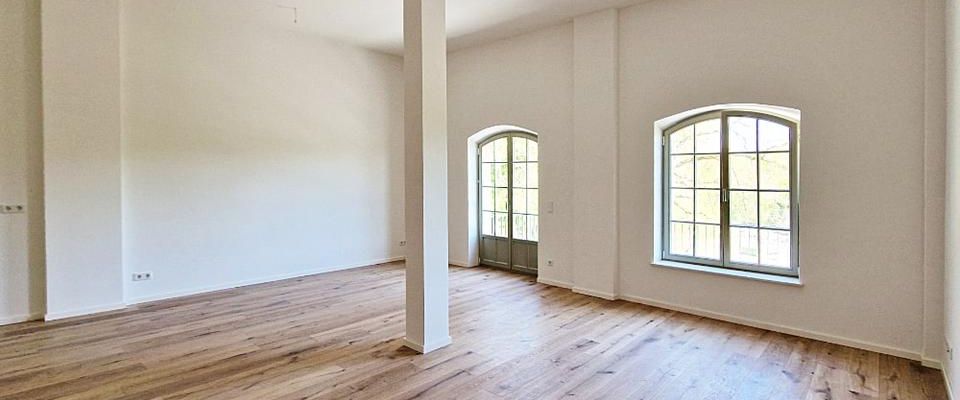 ERSTBEZUG sanierte Papierfabrik | Wohntraum am Wasser mit 2 Balkonen, 2 Bädern, Stellplatz u.v.m. - Foto 1