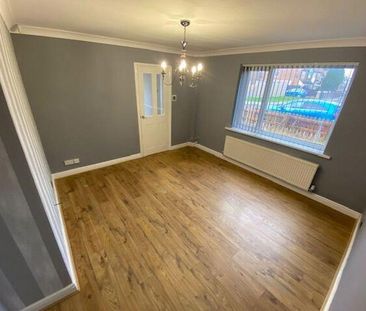 3 bedroom end of terrace house to rent - Photo 5