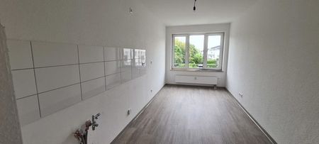 Schicke 3-Raum-Wohnung für Familien mit Kind - Foto 2