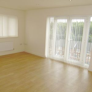 Oakwell Vale, BARNSLEY - Photo 2